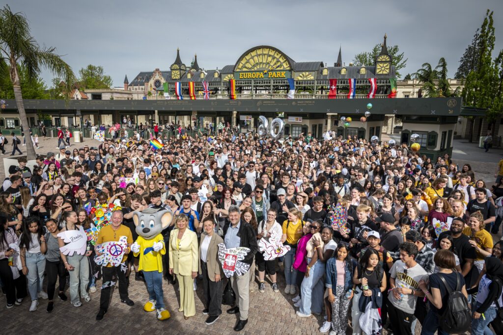 1.000 Freiwillige des Caritasverbandes für die Erzdiözese Freiburg kamen zum „Danketag“ in den Europa-Park © Europa-Park GmbH & Co Mack KG