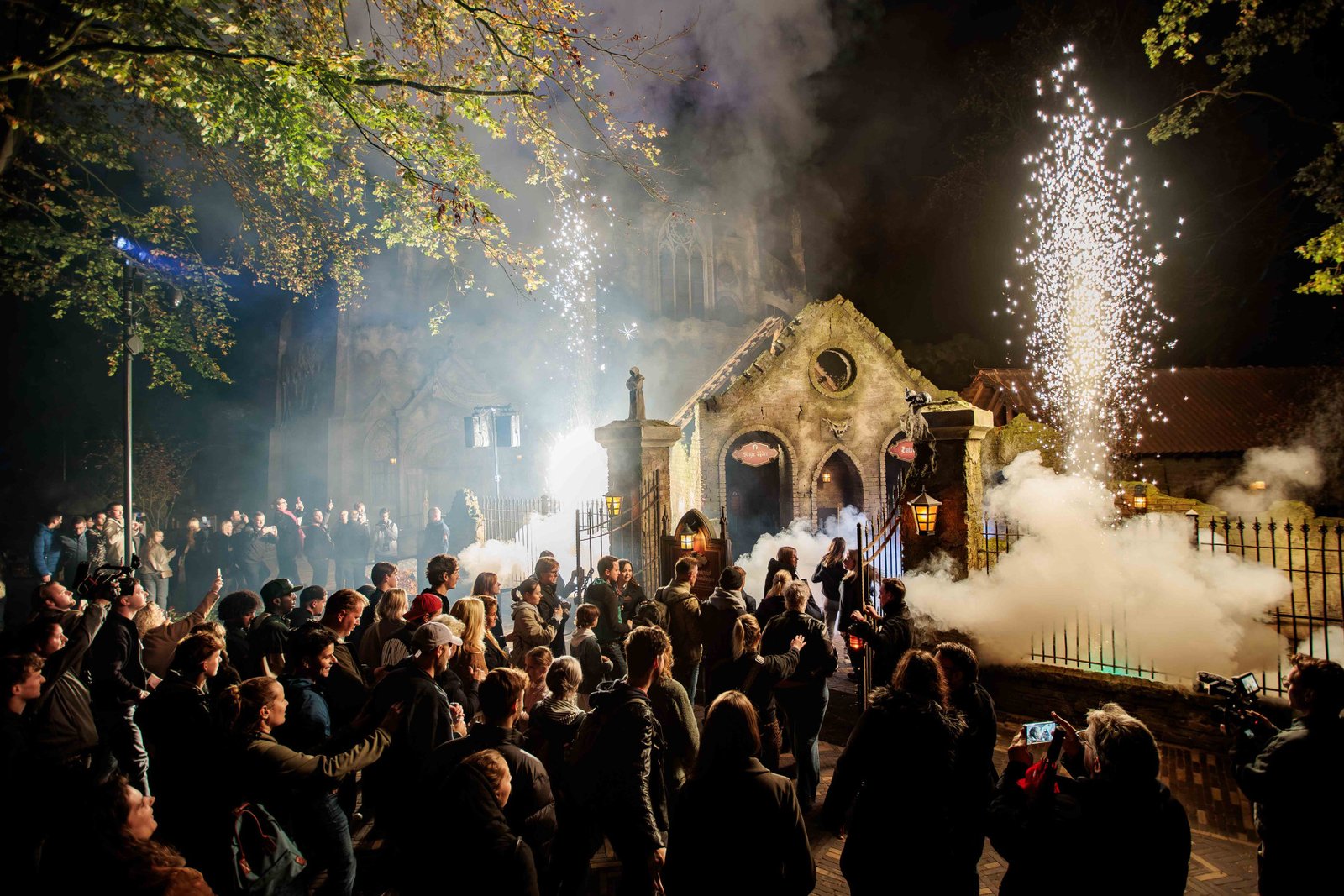 1920_efteling-dansemacabreeroumlffnung-1 © Efteling