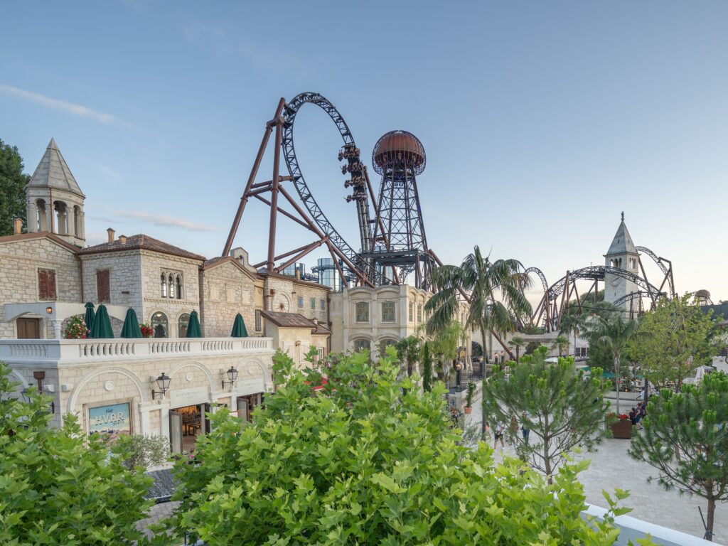 Freizeitparkvielfalt in Europa  Europa-Park und Rulantica zählen zu den Besten in Europa