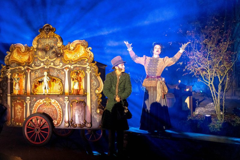 800_efteling-dansemacabreeroumlffnung-fam-charlatanunddrehorgelesmeralda © Efteling