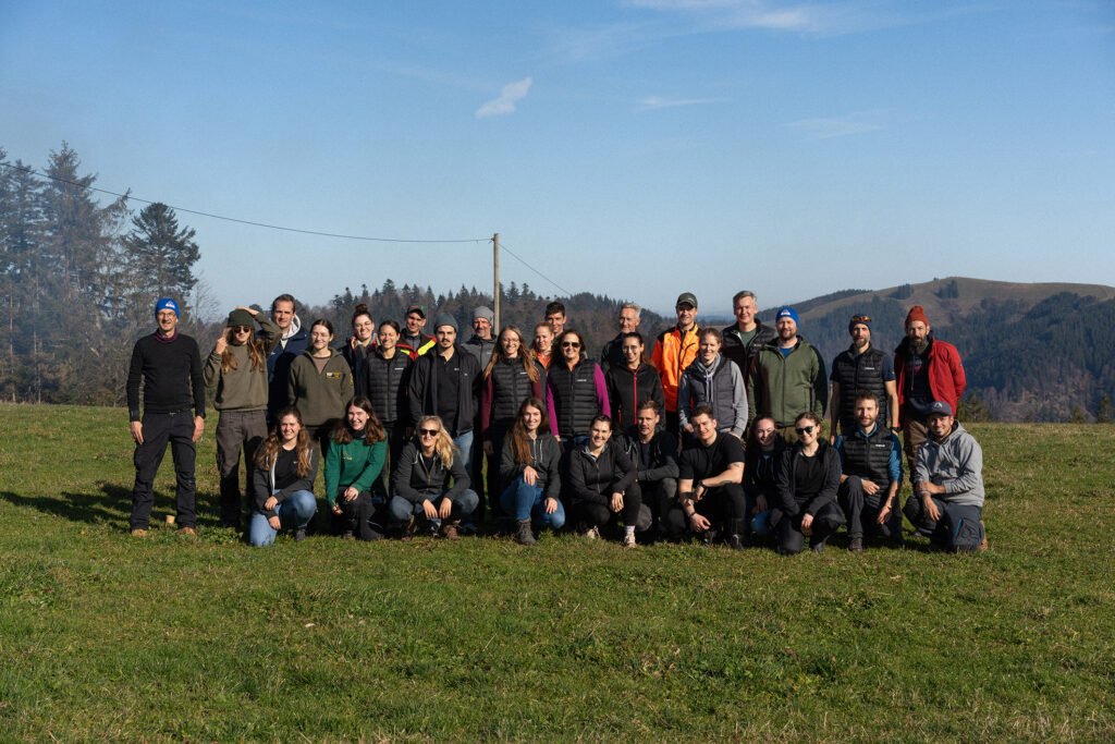 Ehrenamtliche Mitarbeitende der Unternehmen Europa-Park, JobRad, Mayka, Visual Statements, ToutTerrain und HORL packen mit an. © Europa-Park GmbH & Co Mack KG