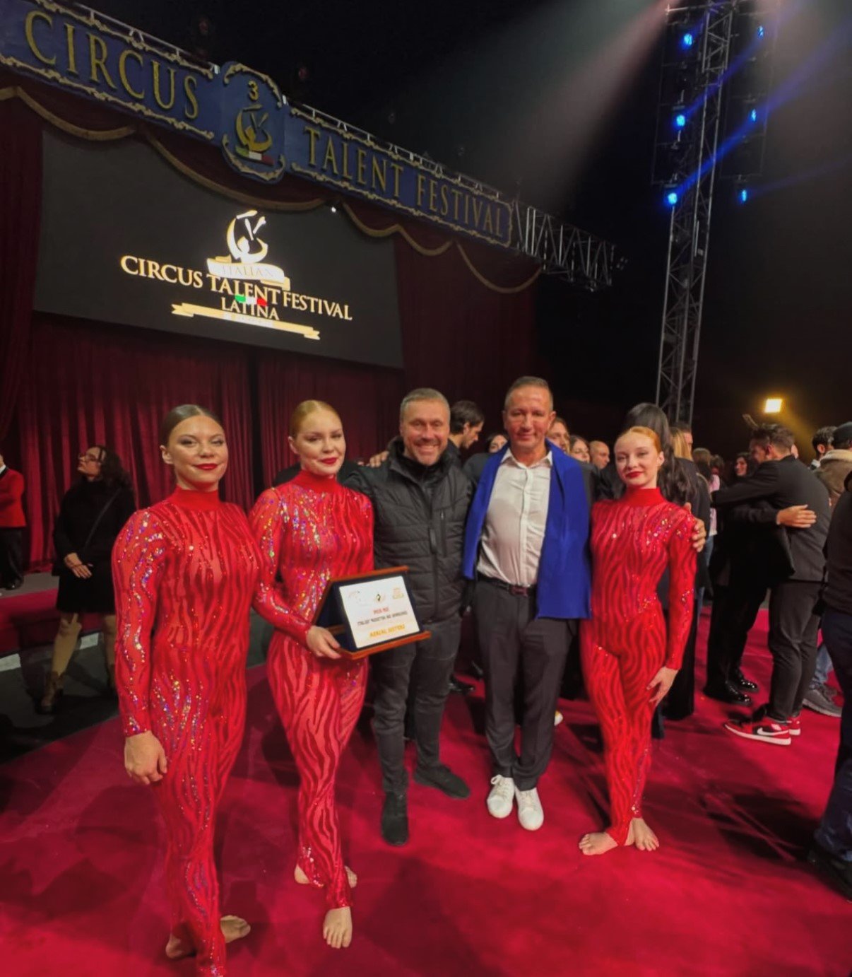 pm24_ta_aerialsisters3