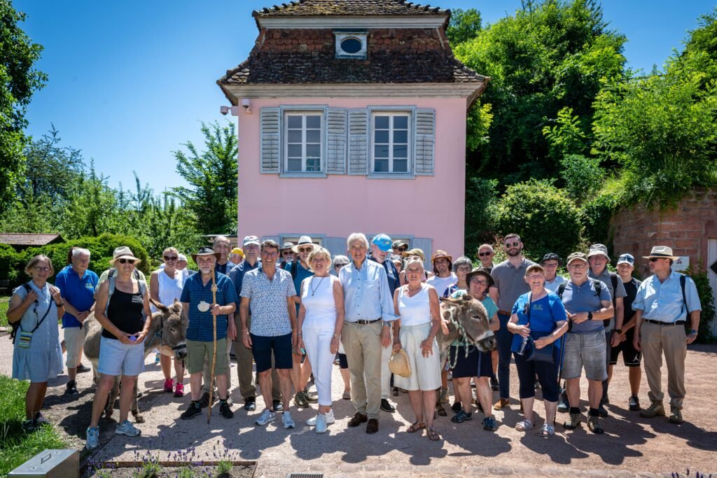 Von Ettenheim wanderten die Pilger gemeinsam mit Jürgen und Mauritia Mack sowie Bürgermeister Bruno Metz bis nach Rust © Europa-Park GmbH & Co Mack KG